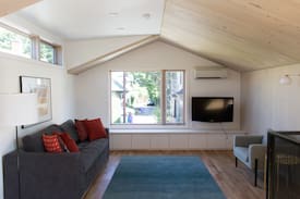 Richmond House | White Alder Guest House in the heart of Division