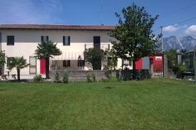 Osoppo House | B&B Al Vecchio Glicine 'At the old Wisteria'