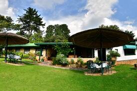 Juliasdale Hotel | Pine Tree Inn