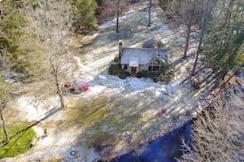 Weston House | The Weston River House – 1 hr from NYC
