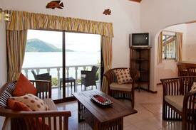 Baie Ste Anne Apartment | CHALETS COTE MER APARTMENT NO 1
