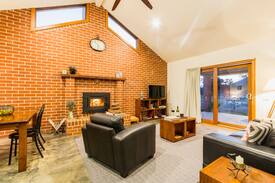 Corryong Apartment | Alpine Edge Accommodation