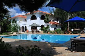 Mtwapa Villa | White Cliff Villa/luxury beach life
