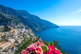 Positano Apartment | Casa Sami Surrounded by greenery with sea view