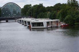 Hammerbrook Boat Rental | Hausboot Victoriakai-Ufer 3d