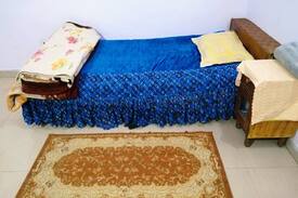 Hazratganj Bed & Breakfast | Kayenaat ( cozy Private room in Hazratganj )