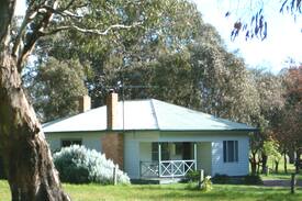 Cavendish House | Pet friendly, Mountain Duck Cottage @ Grampians.