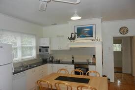 Cavendish House | Pet friendly, Mountain Duck Cottage @ Grampians.