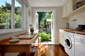 Devonport House | Luxury Devonport B&B - The Croft