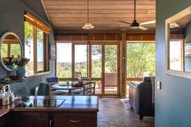 Elevated Plains Cabin | 'Audrey's of Hepburn' cottage set in nature