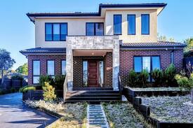 Glen Waverley House | Alice Manor 1---Up market high quality