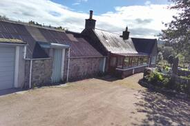 Glenlivet Cabin | Peterfair, Speyside