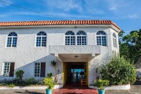 Tower Isle Apartment | Chrisanns Hidden Cove Double Bedroom max 3 guests
