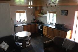 Spiddal Cabin | Beautiful thatched cottage in Spiddal.