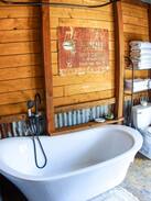 Hayden Island Boat Rental | Rustic Floating Cabin On the Water!