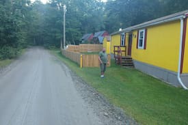 Newfane House | Newfane Rock river and Mt Snow area