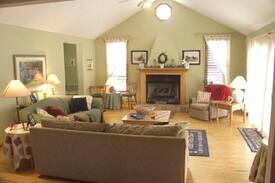 Union Pier House | Pine Cove Cottages - 5bd 2ba, Private Pool