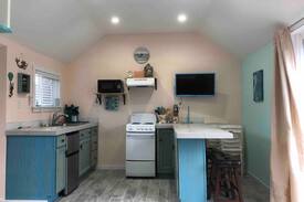 Grayland House | Beachcomber Cabin (Rudy’s Happy Place)
