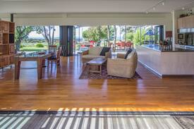 Hurunui District Villa | Lansdowne Farm - Seaside Rural Retreat