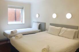 Oldham Hotel | 247Hotel Super King & Single/Twin Room en-suite