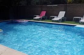 San Bernardino Cabin | CASA QUINTA CON PISCINA, CANCHA DE FÚTBOL, QUINCHO