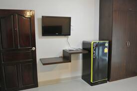 Bang Sao Thong Apartment | J-Canal Abac Bangna (เจ-คาแนล)