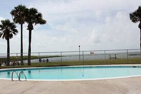 Lamar House | Seagun Cottage 128 Located in Beautiful Lamar!
