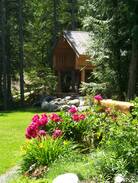 Pemberton Cabin | Lakefront Private Log Cabin - The Hummingbird