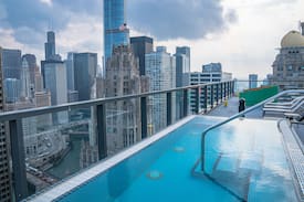 Streeterville Apartment | Lux High-rise 2B/2B in Magnificent Miles
