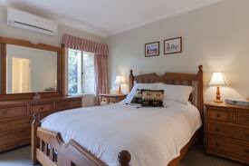 Alfred Cove House | Alfred Cove Hideaway close to Freo, river, city.