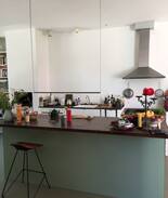 Stationsbuurt House | House in city centre of Haarlem. Suitable for families. Beautiful view on a park, at 2 minutes walk from the station and a 20 minute hike to the beach. Suitable for families With children (age:3+) No groups, no parties,