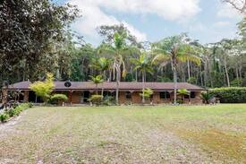 Watersleigh House | Forest Haven Hideaway - All linen provided