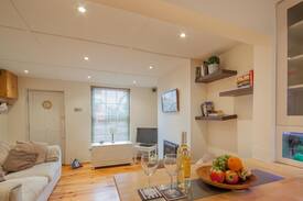 Whitstable House | Divers Cottage by Whitstable Seaside