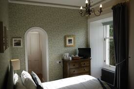 West Laroch Bed & Breakfast | Craiglinnhe House B&B DBL ensuite (Rm4) nr Glencoe