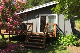 Scottsburg Cabin | Umpqua River cabin with dock. Swim, Fish, Relax!