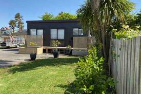 Raglan House | Heart Scent - Water Access Pet Friendly Sunny Spot