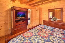 Pittman Center Cabin | "Endless View" 1 Bedroom 2 Bath Amazing Views Wifi