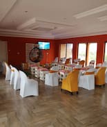 Serowe Bed & Breakfast | At Four winds guesthouse you stay with us and fee