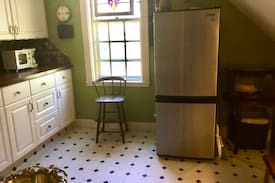 Natick Apartment | Swan Manor Overlooking the Charles River