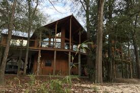 Eastabuchie Villa | Lazy Leaf River Estate