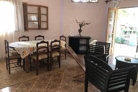 Ambondrona House | Maison avec deux chambre à coucher à Ambatoloaka