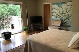 Dallas House | Ash Creek Room With a View