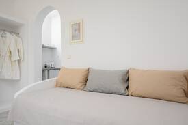 Plaka Apartment | Vive Mare Deluxe Triple Ground floor