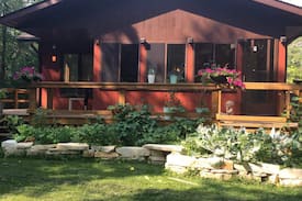 Arnes Cabin | MOONRISE KINGDOM, ENCHANTING COTTAGE NEAR THE LAKE