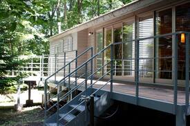 Higashiagatsuma Cabin | 2000坪の自然に囲まれたﾘｿﾞｰﾄｺﾃｰｼﾞ｢森のﾃｰﾌﾞﾙ｣