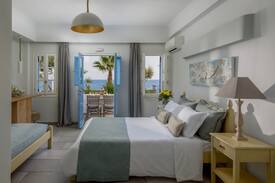 Kamari Hotel | 3.Ocean Bay..on the beach & breakfast