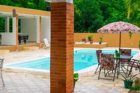 Pedro Brand Villa | Rancho Rubi- Villa, 3 Pisos con Piscina y Jacuzzi