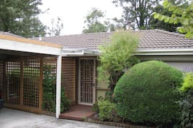 Burwood Villa | Burwood 2 B/R unit close to Chadstone & Deakin Uni