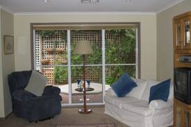 Burwood Villa | Burwood 2 B/R unit close to Chadstone & Deakin Uni