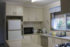 Burwood Villa | Burwood 2 B/R unit close to Chadstone & Deakin Uni